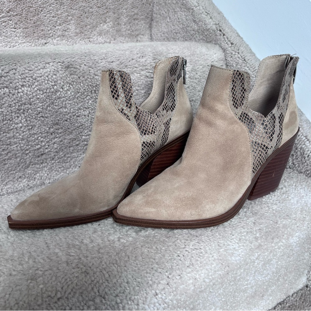 Vince Camuto Gannilla 7.5 Suede Snake Print Leather Western Booties